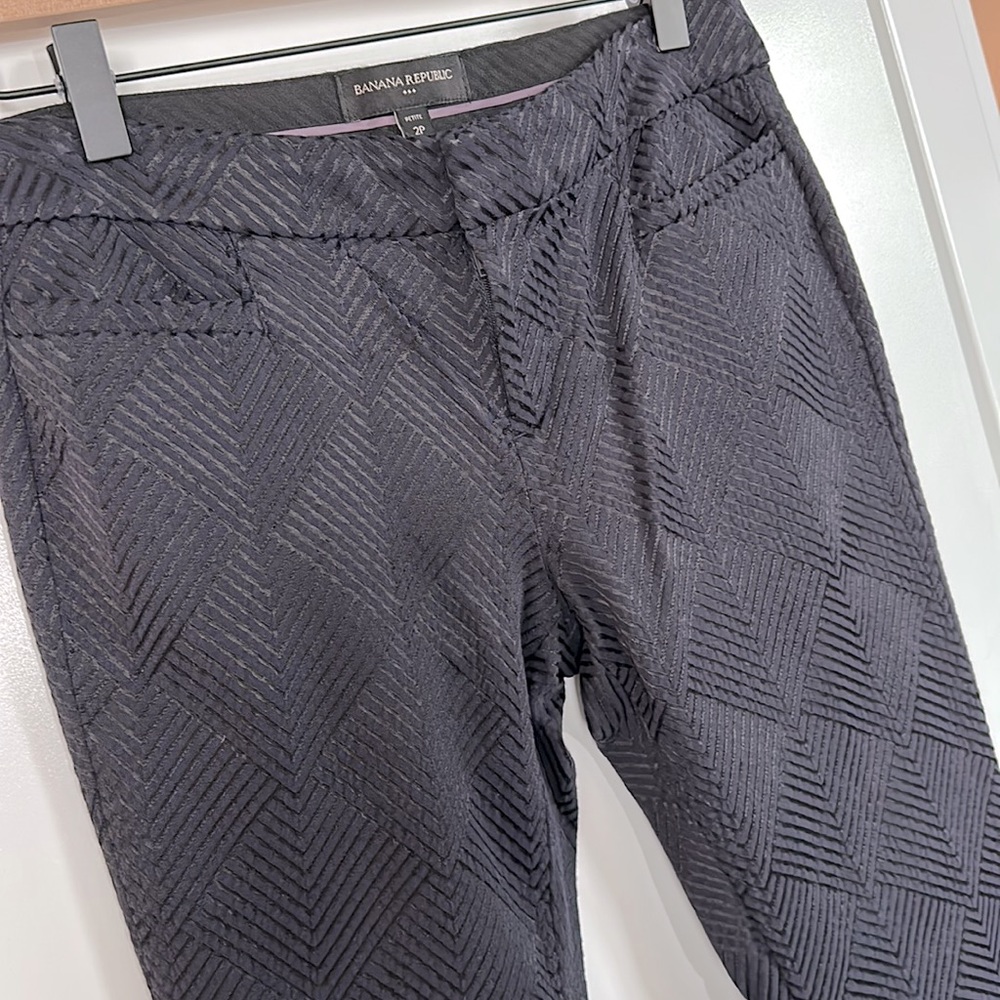 Banana Republic Black Textured Cropped Dress Pants (2P)